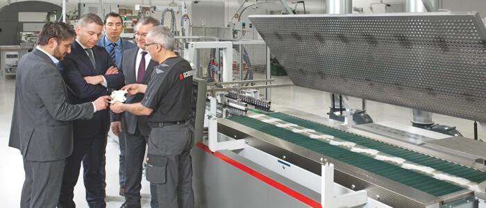 Igb e BOBST inaugurano una nuova era nella produzione degli imballaggi farmaceutici