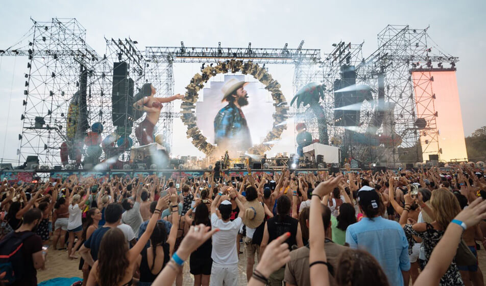 Il Jova Beach Party sceglie il packaging monouso in carta