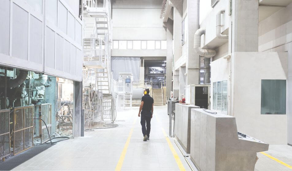 “La manifattura energivora rischia il collasso”: l’allarme energia lanciato da Assocarta