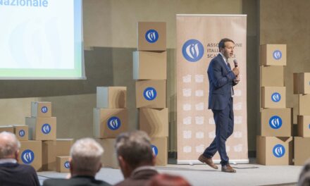 Boom di ordini (+65%) e ansia da smaltimento. CIS rassicura: “Il pacco è una risorsa, non un rifiuto”