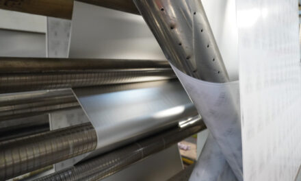 Storie di carta e laminazione tra barriere e sostenibilità